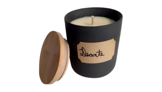 XL Amber Cinnamon Scented Candle - Black
