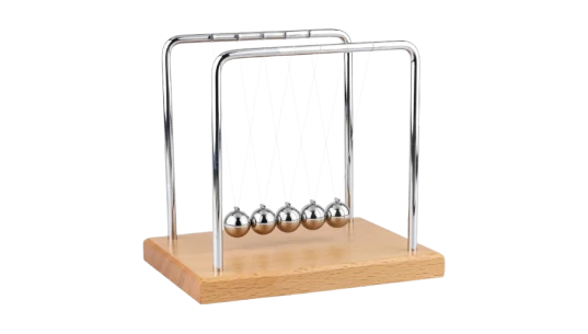 Newton's Cradle - Bright Wood/Steel