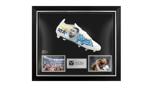 Lionel Messi Signed Murwalls White Boot: Limited Edition In Bubble Frame