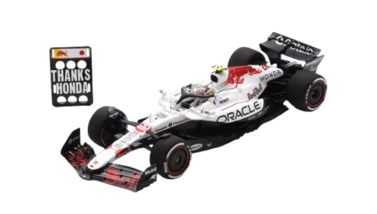 Red Bull Racing 2025 Japan GP Yuki Tsunoda 1:18 Model with Pitboard