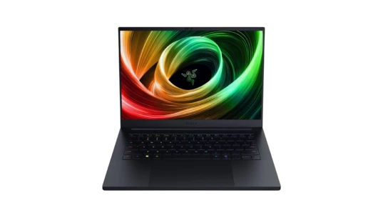 Blade 14 GeForce RTX 5060 8GB, Ryzen AI 9 365, 16 GB RAM