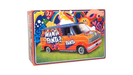 1977 Ford Custom Van Fanta 1:25 Scale Model Kit