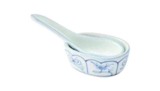 Traditional Patterned Ramen Spoon with Spoon Rest - Shepherd's Purse